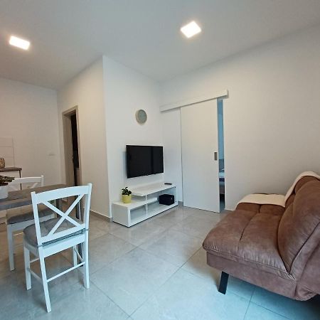 Apartments Leon 1 Novigrad  Zewnętrze zdjęcie