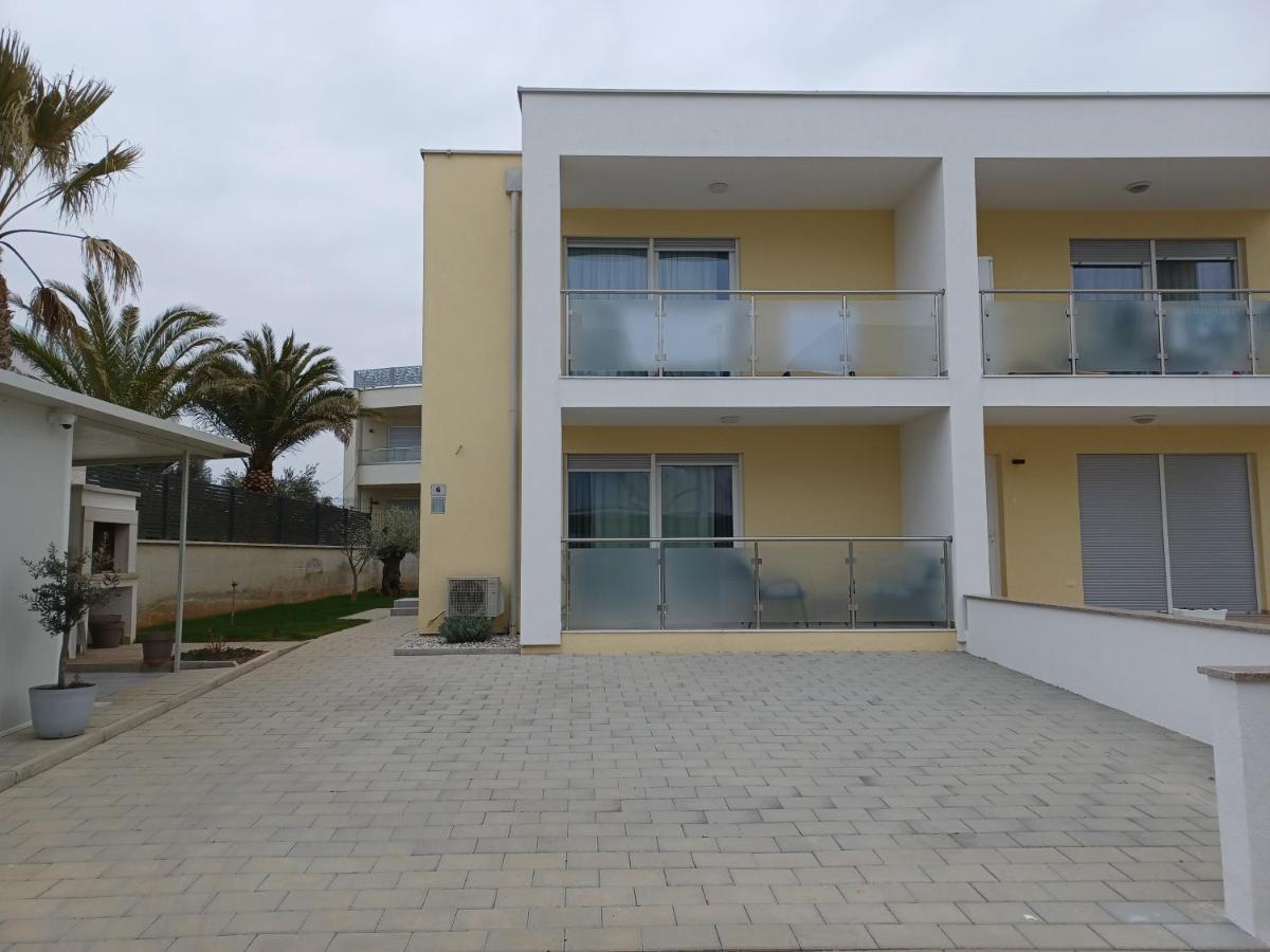 Apartments Leon 1 Novigrad  Zewnętrze zdjęcie