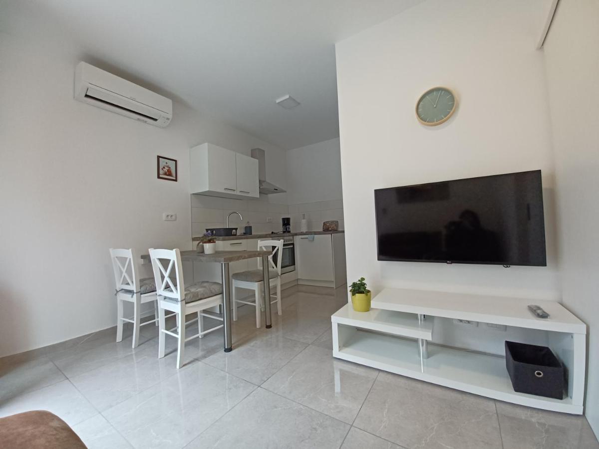 Apartments Leon 1 Novigrad  Zewnętrze zdjęcie