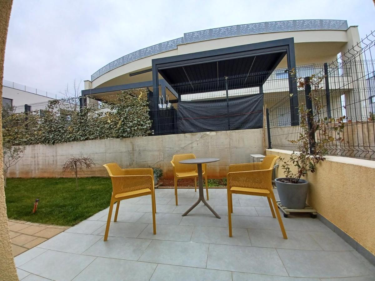 Apartments Leon 1 Novigrad  Zewnętrze zdjęcie